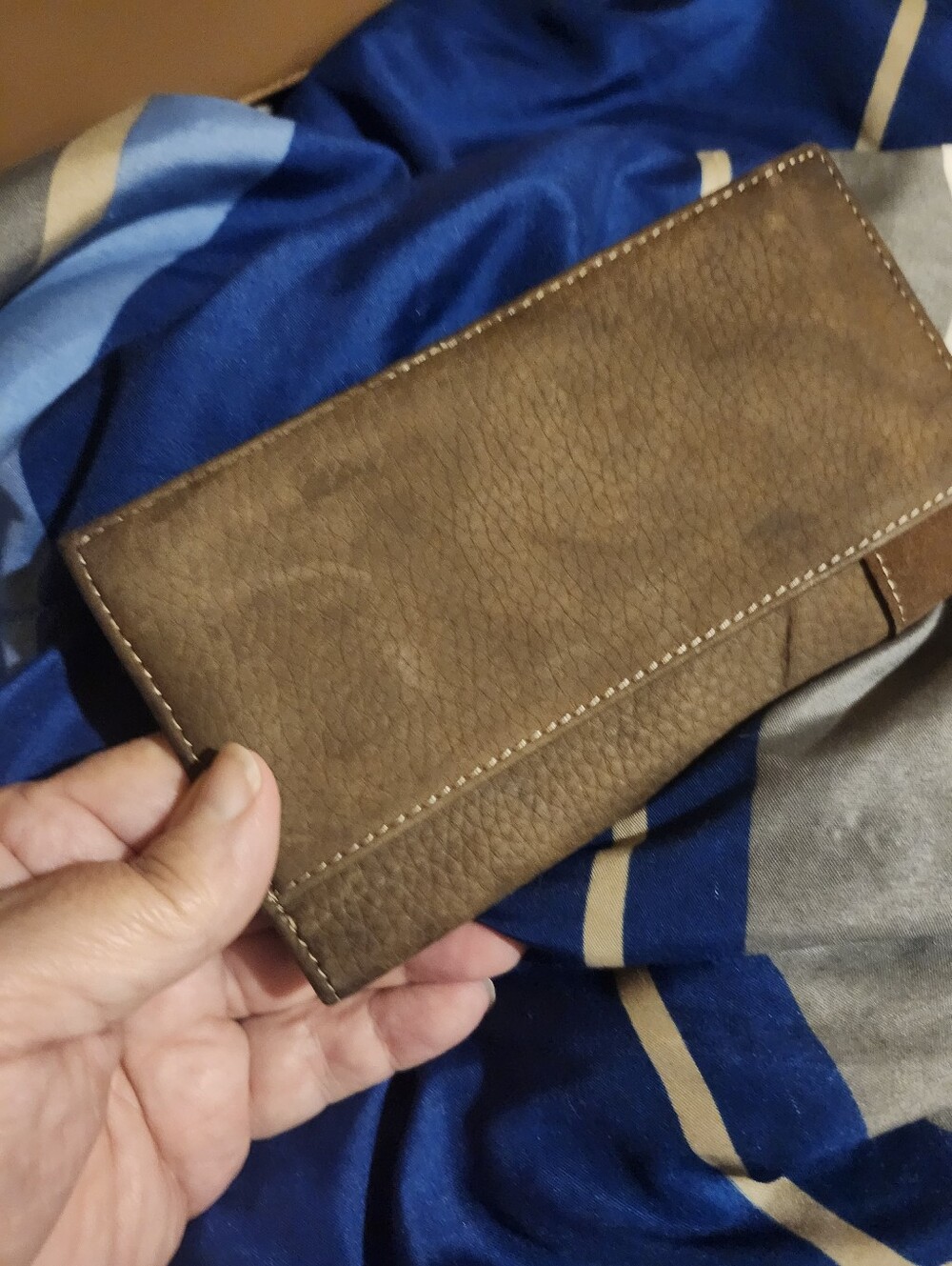 Brown Embossed Leather Wallet with Decorative Concho - Picture 4 of 5